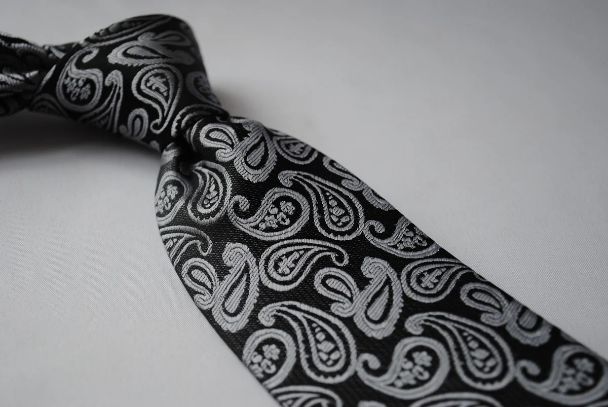 black and silver paisley design tie - Image 2