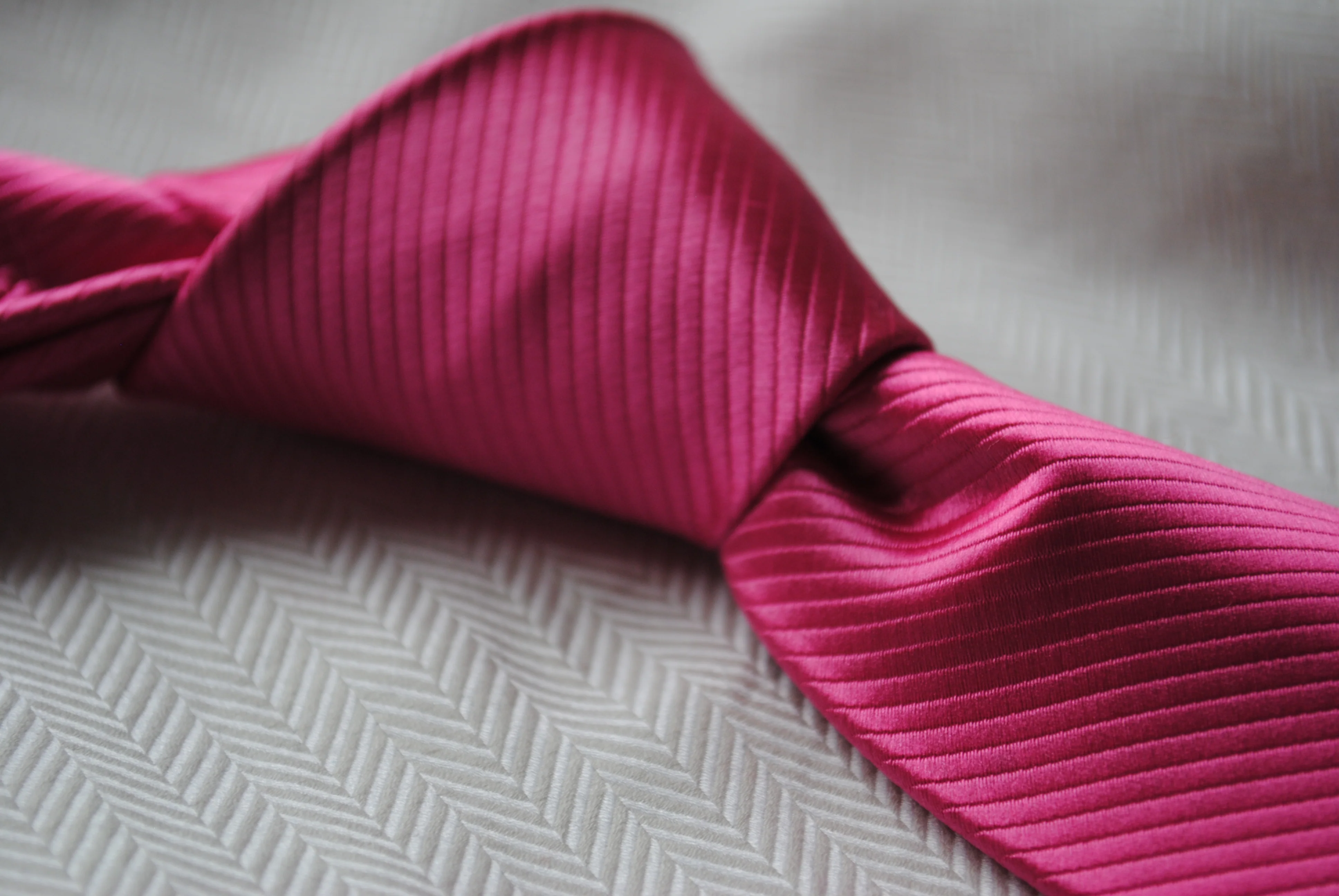 bright pink tie with a very subtle stripe - Image 3
