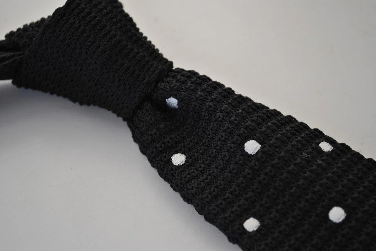black skinny knitted tie with white polka dots - Image 3