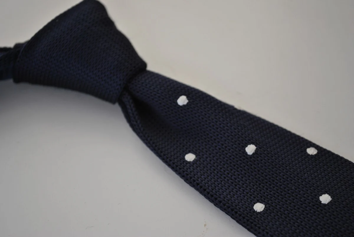 knitted navy skinny tie with white polka dots - Image 2