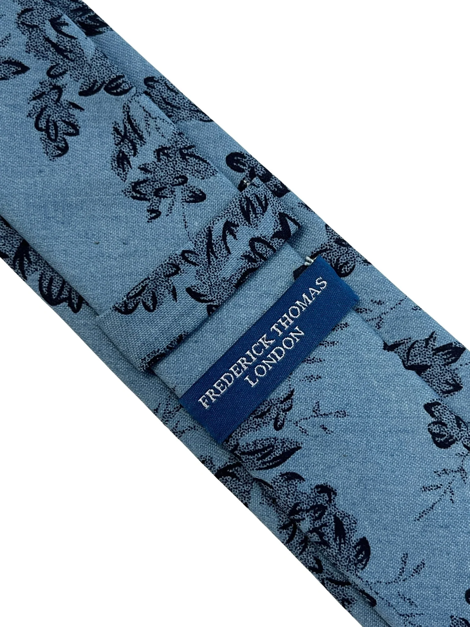 Medium denim blue stencil english wild-flower floral design cotton tie - Image 3
