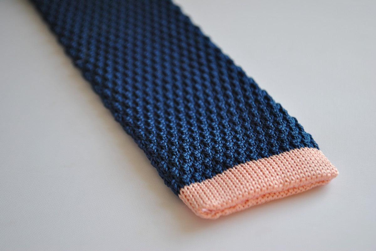 navy blue skinny knitted tie with powder pink tip - Image 4