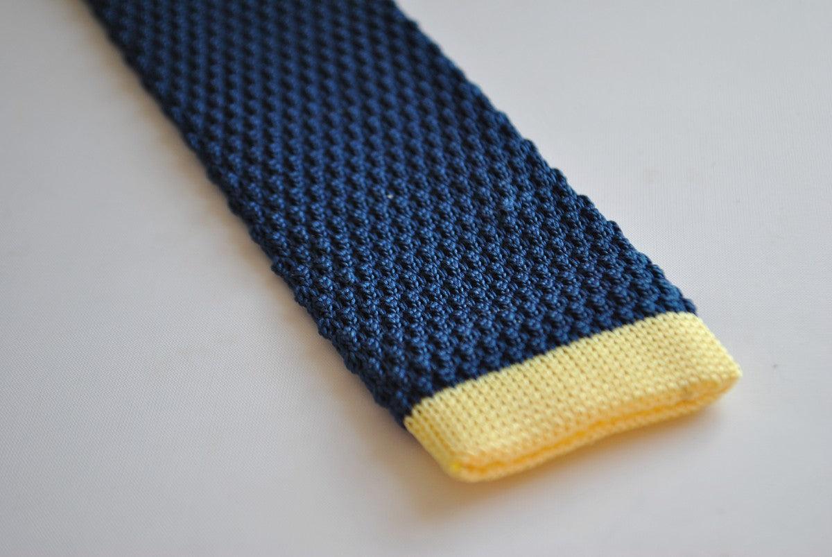 navy blue skinny knitted tie with yellow tip - Image 3