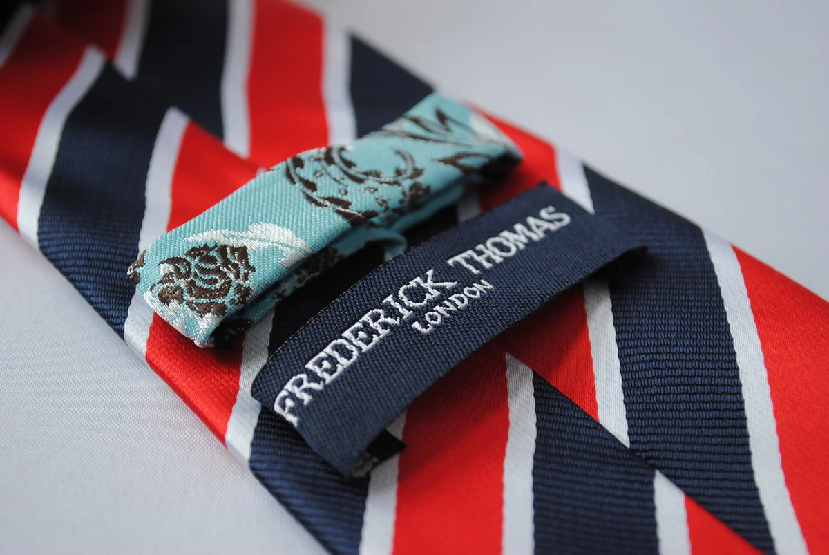 navy tie with red and white stripes - Image 3