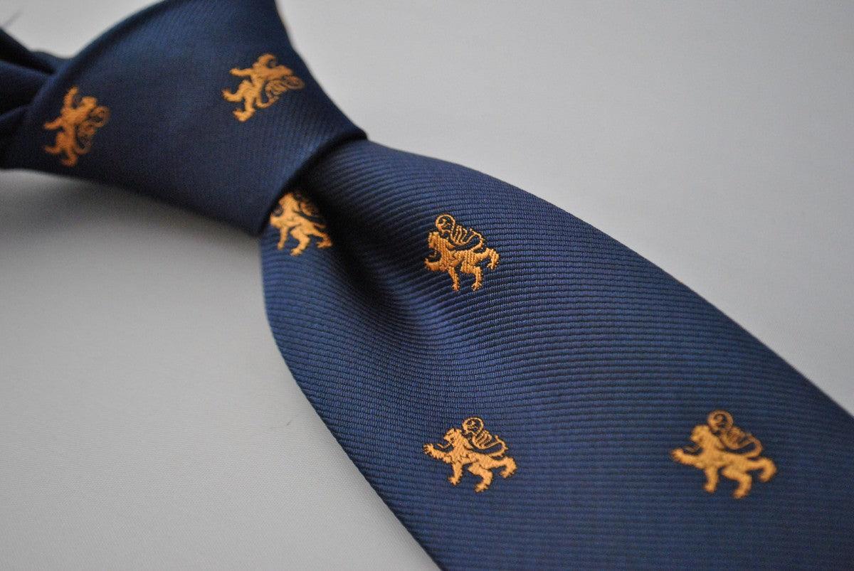 navy tie with scottish lion design - Image 4