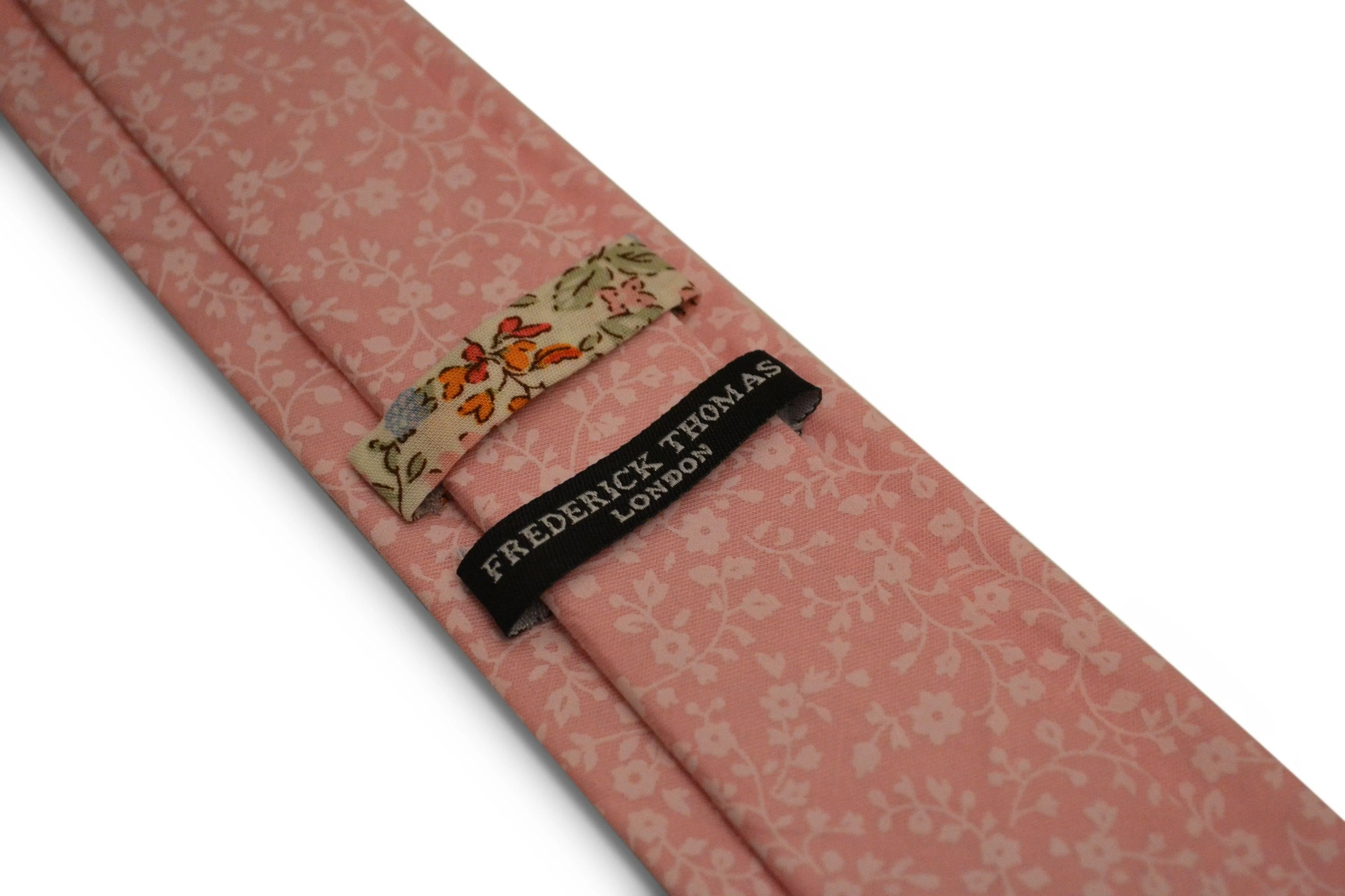 pink with white floral design cotton tie - Image 3