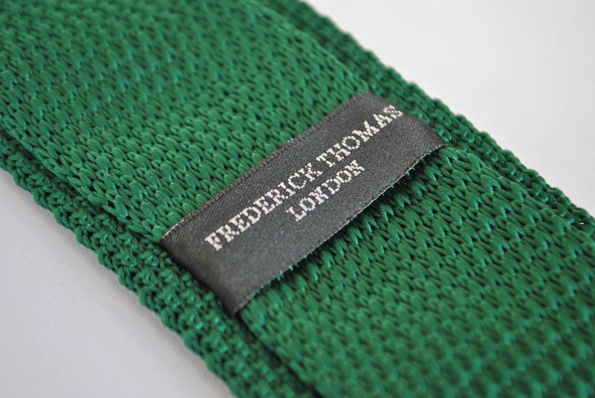 plain dark green skinny knitted tie with pointed end - Image 3