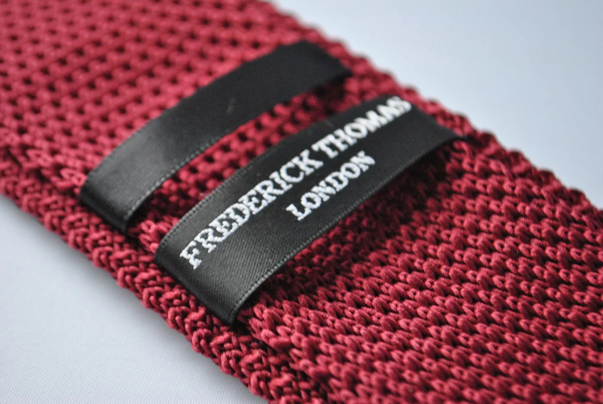 plain maroon skinny knitted tie - Image 2