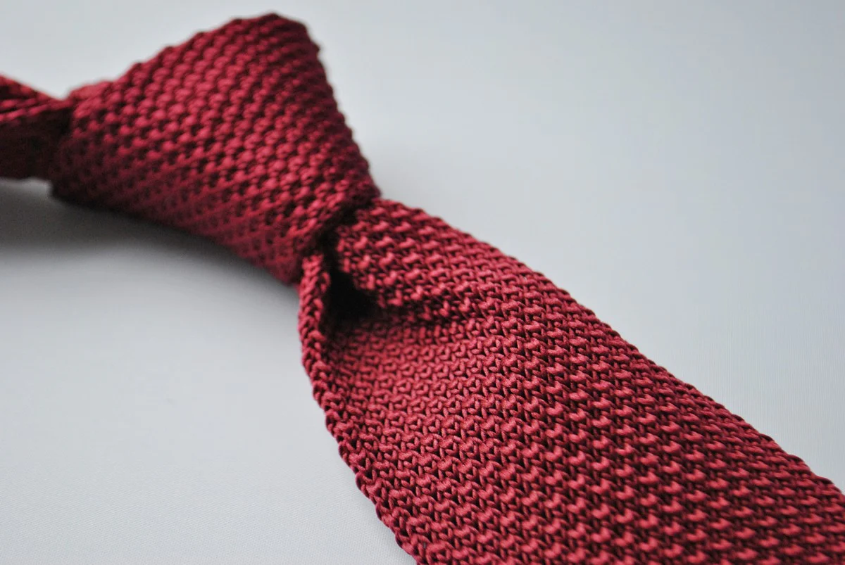 plain maroon skinny knitted tie - Image 3