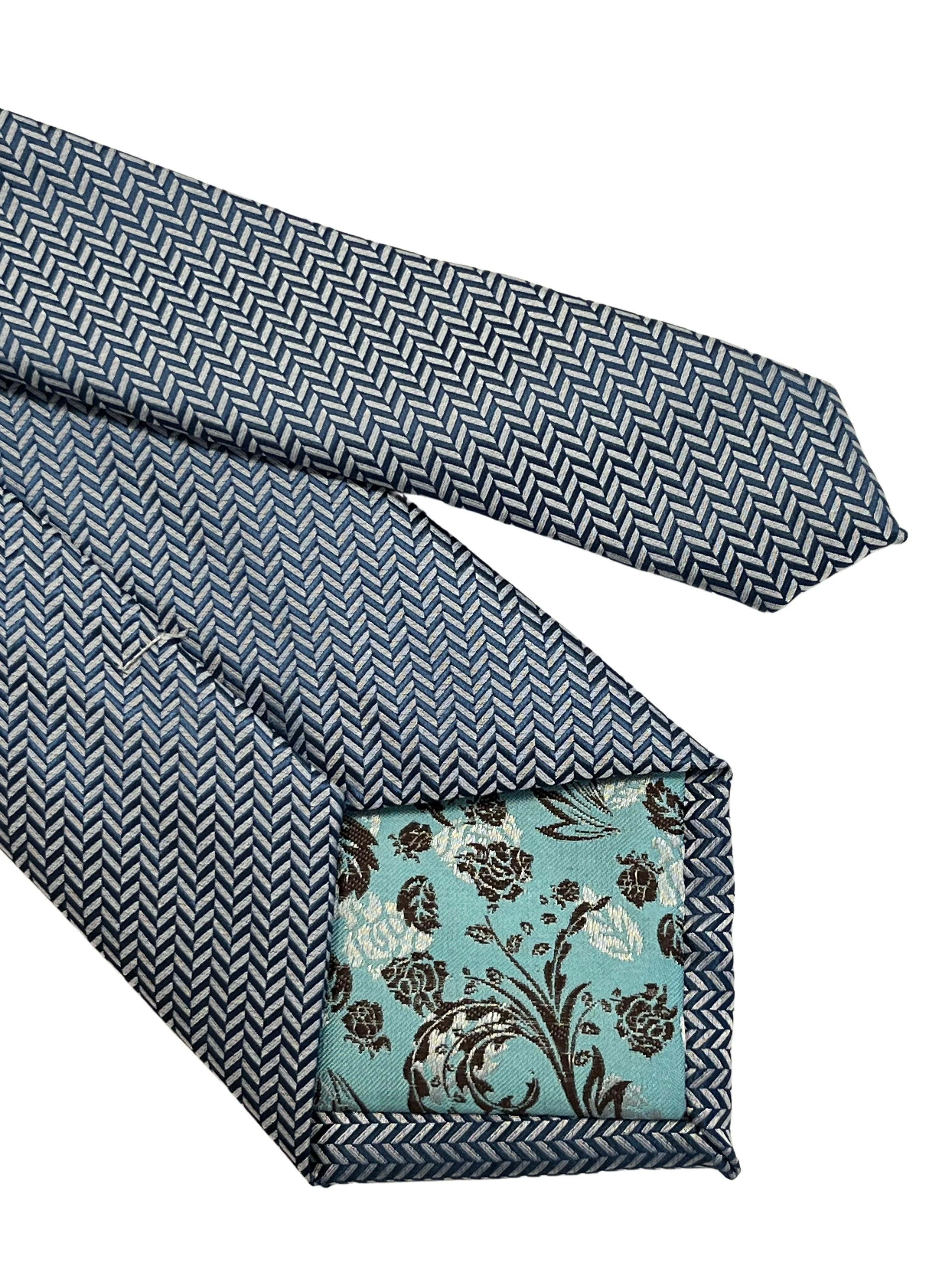 Plain navy blue and white tie with herringbone design - Image 5