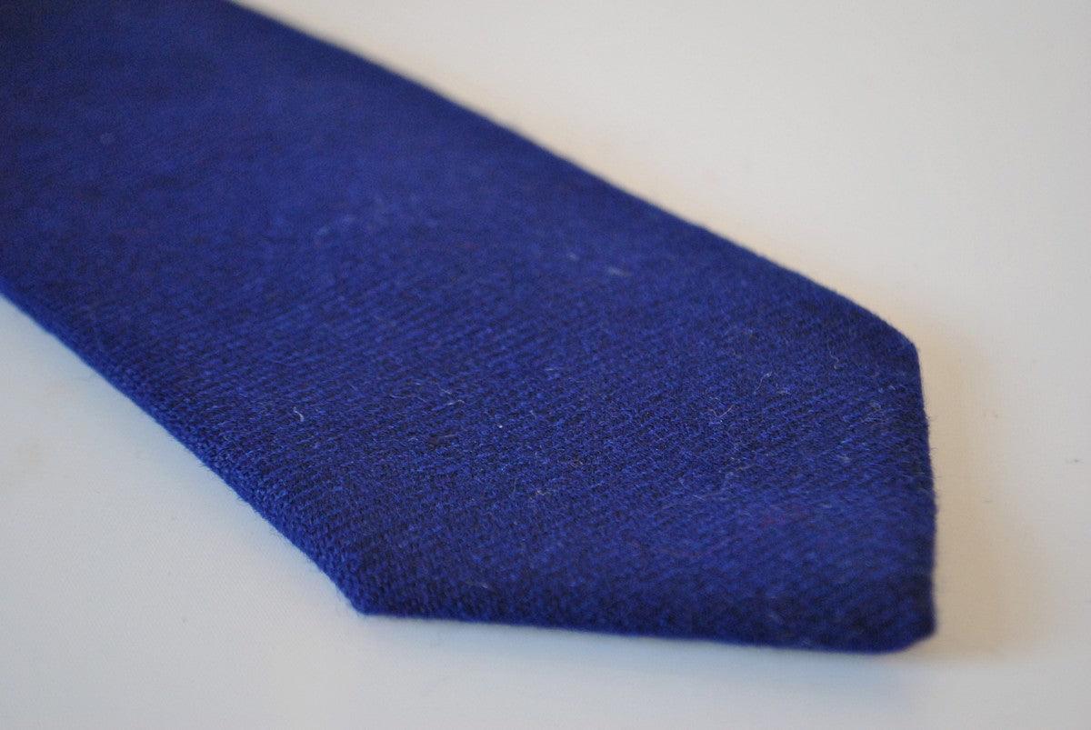 plain royal blue tweed tie with subtle sparkle - Image 3