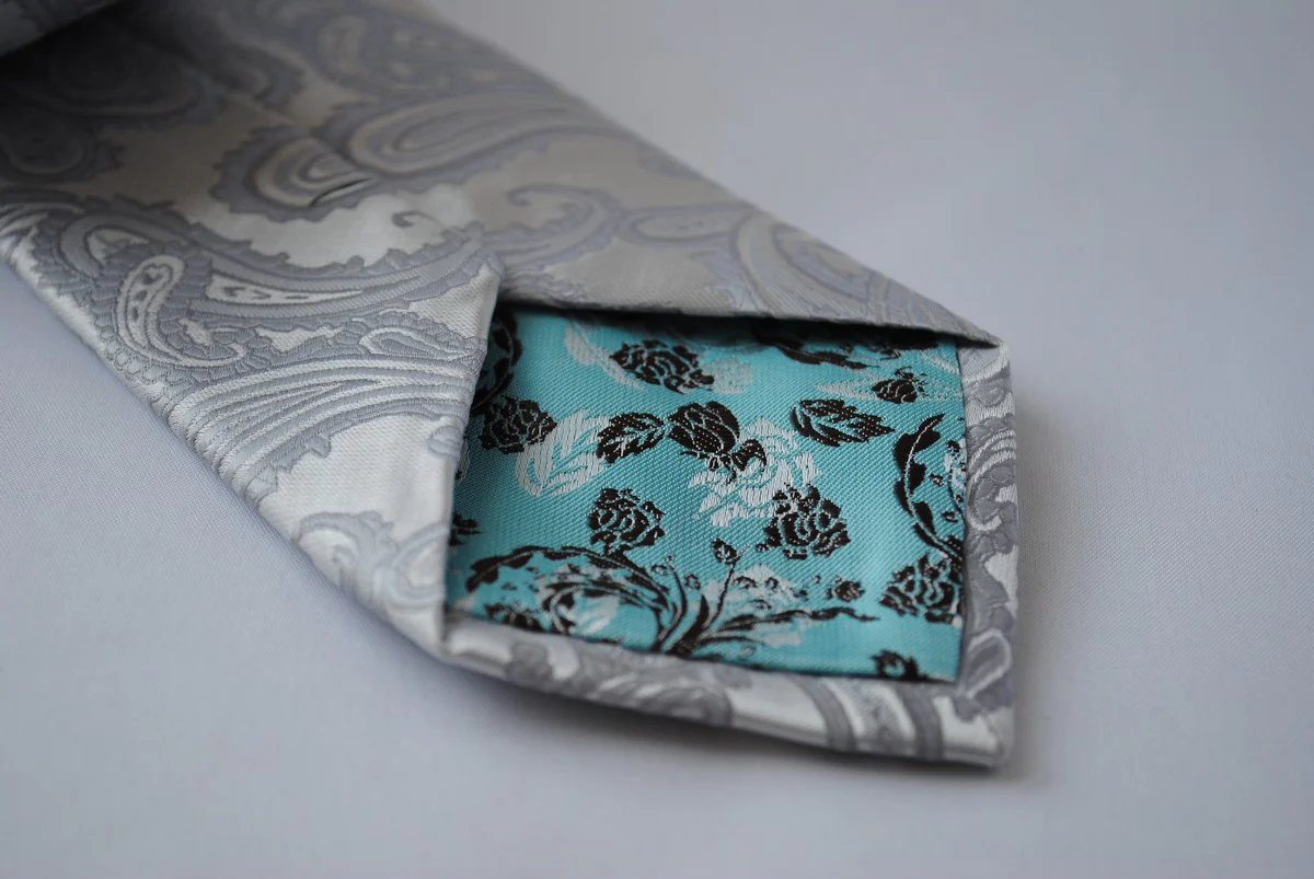 silver grey paisley design tie - Image 2