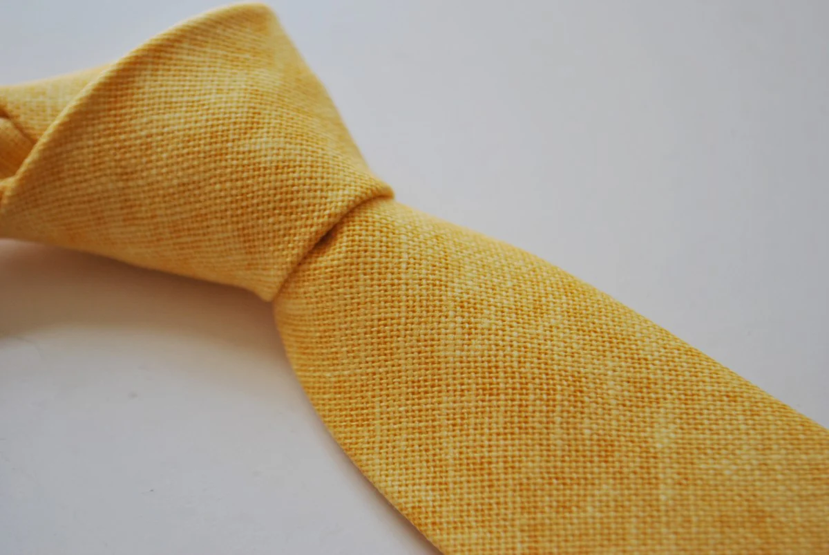 yellow gold plain linen tie - Image 4