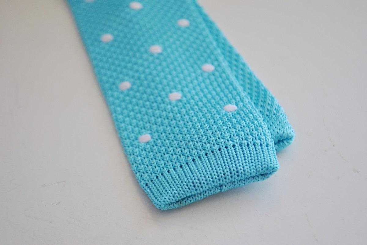 turquoise blue skinny knitted tie with white polka dots - Image 3
