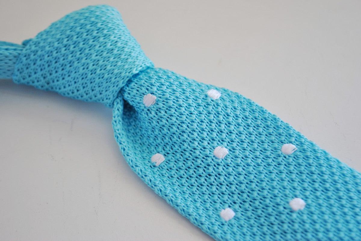 turquoise blue skinny knitted tie with white polka dots - Image 4