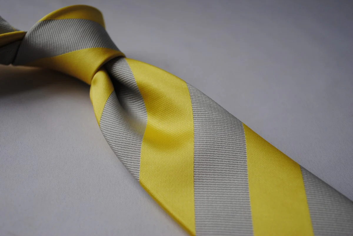 yellow and grey barber striped design tie - Image 4